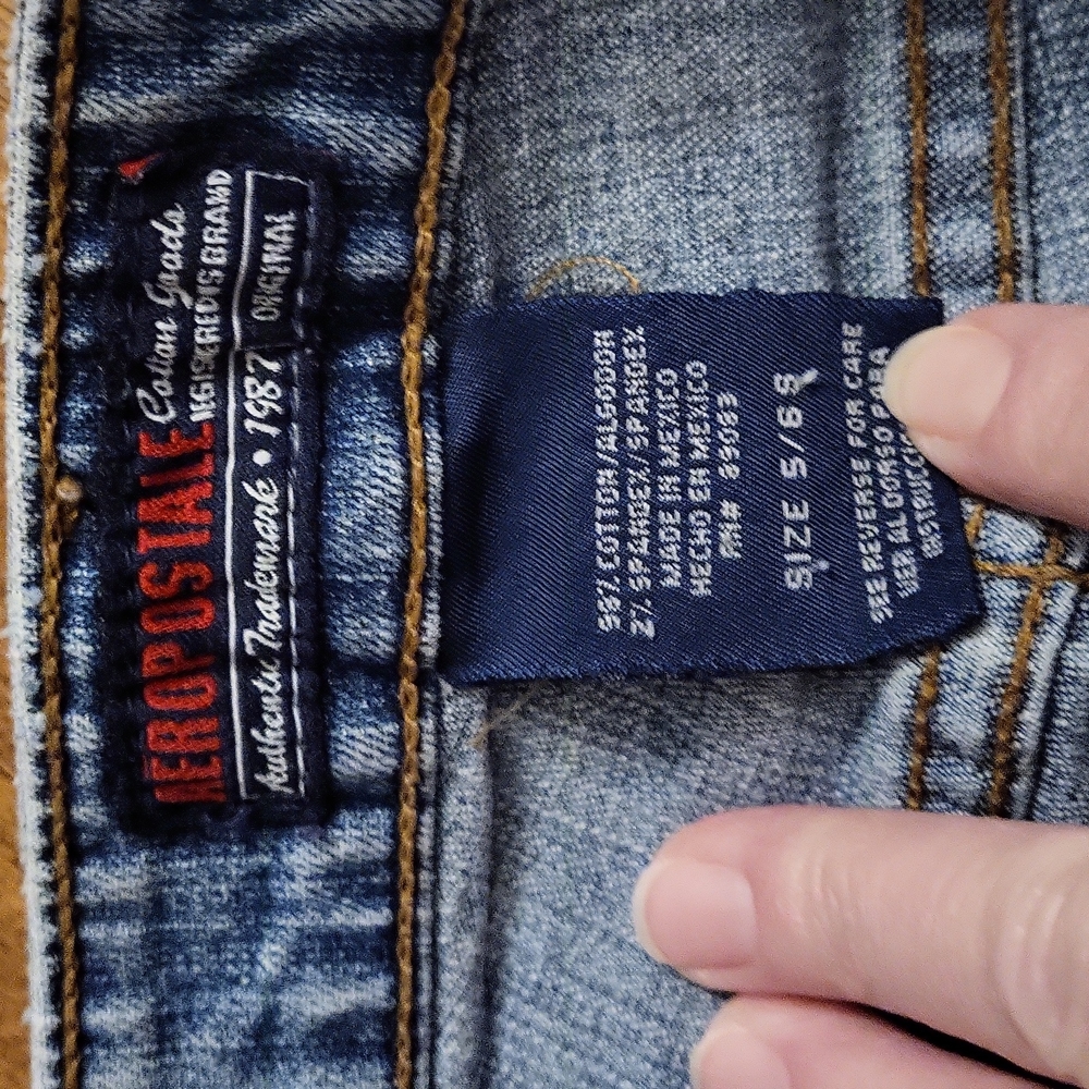 Aeropostale Jeans - Picture 2 of 3
